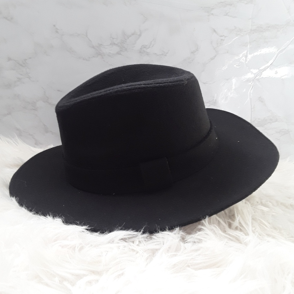Emberelle West | Dakota Felt Fedora Hat in Black